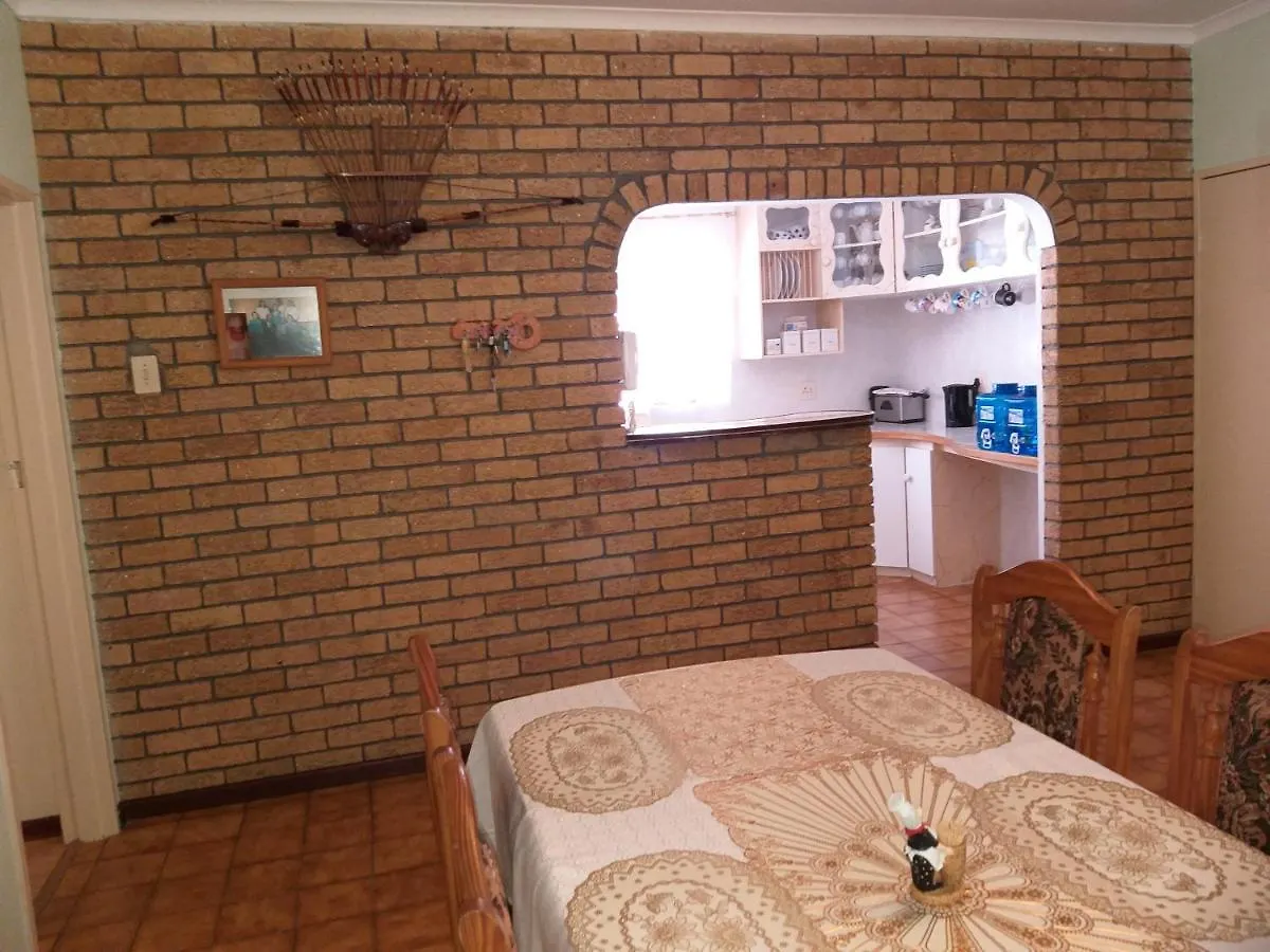 Dj'S B&B In Table View Cape Town 3*,