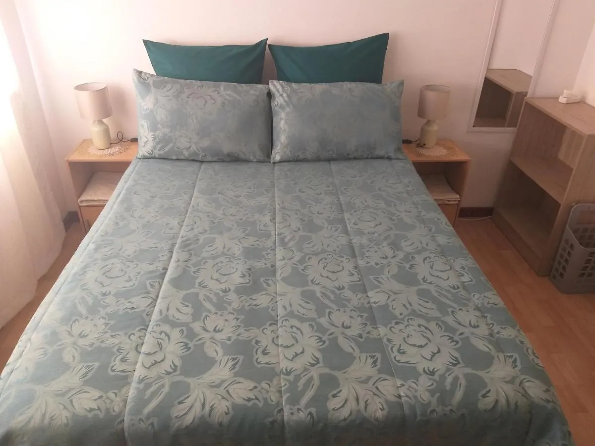 Dj'S B&B In Table View Ciudad del Cabo Bed and breakfast