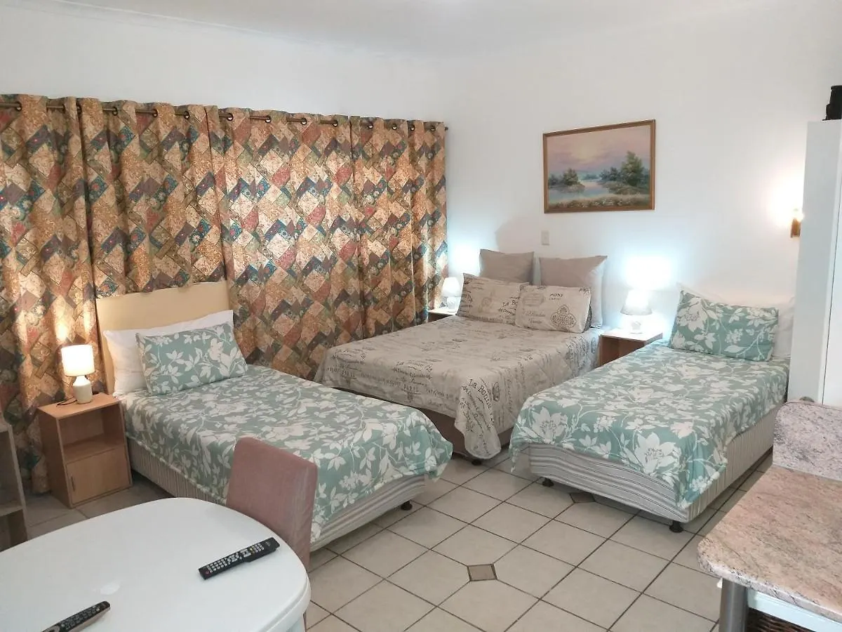 Dj'S B&B In Table View Cape Town Bed & Breakfast