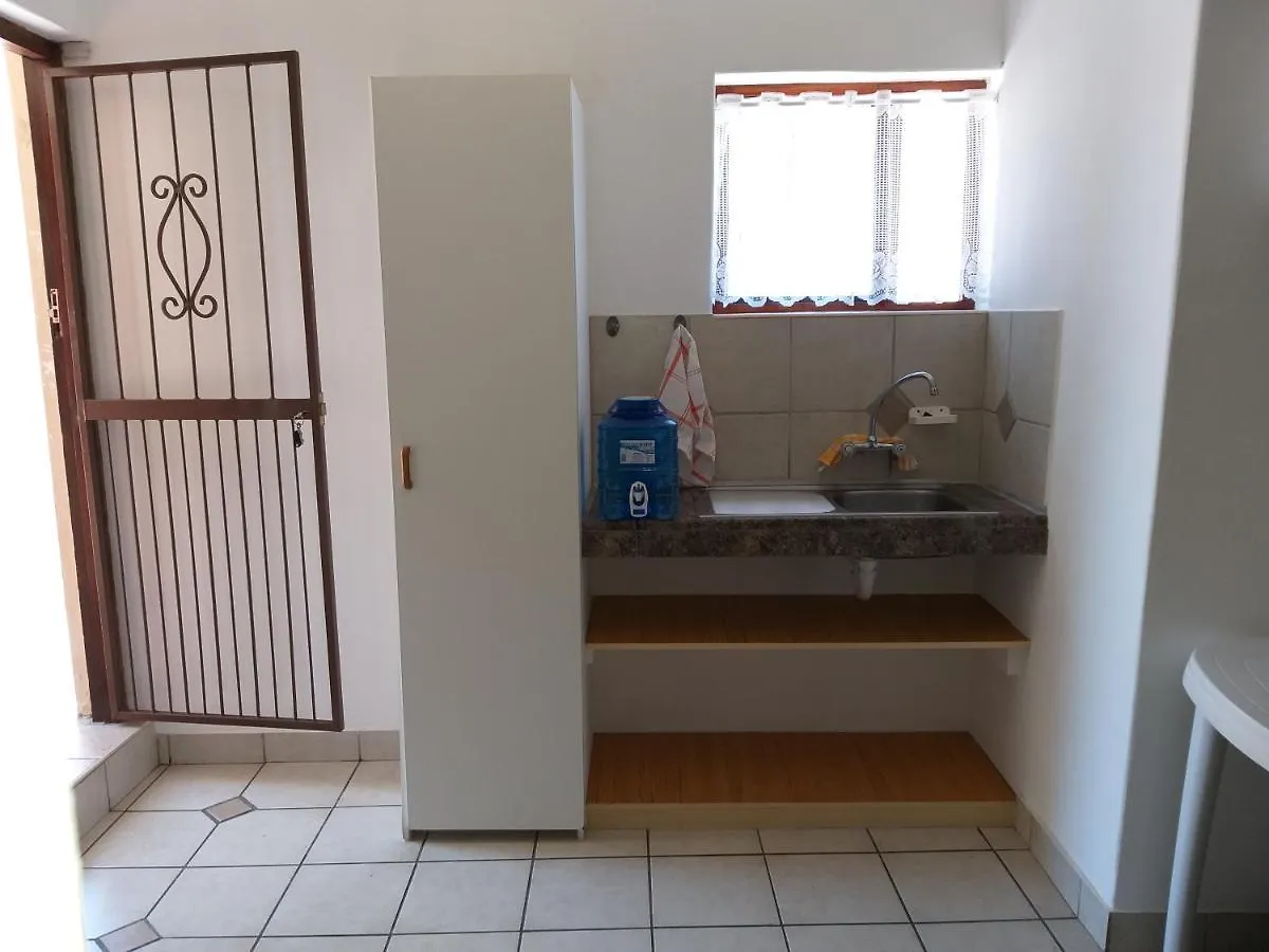 *** Bed & Breakfast Dj'S B&B In Table View Cape Town South Africa
